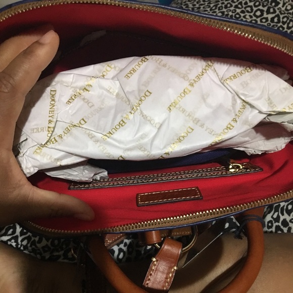 Dooney & Bourke - Picture 5 of 8